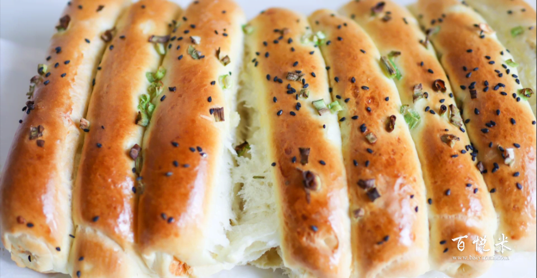 只用普通面粉、只揉面3分鐘，就能做出好吃的面包，一樣拉絲香軟